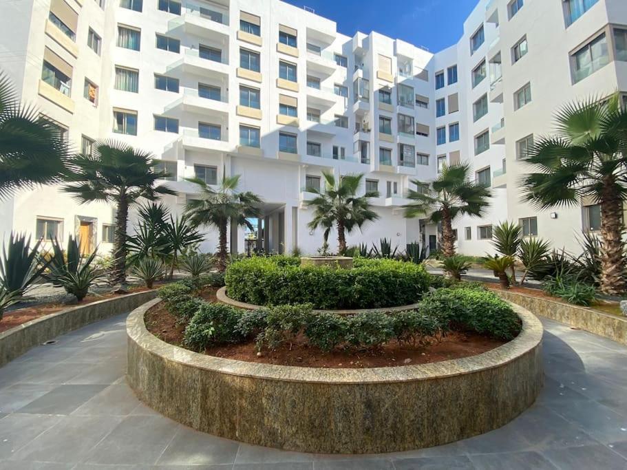 Corniche Casablanca- Luxueuse Gold Star Casablanca